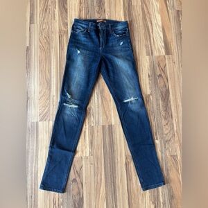 Joe’s jeans high-rise skinny in Riri size 28 distressed